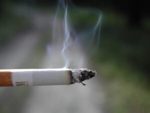 禁煙したいけど友達が喫煙者の場合、どうすれば良い？